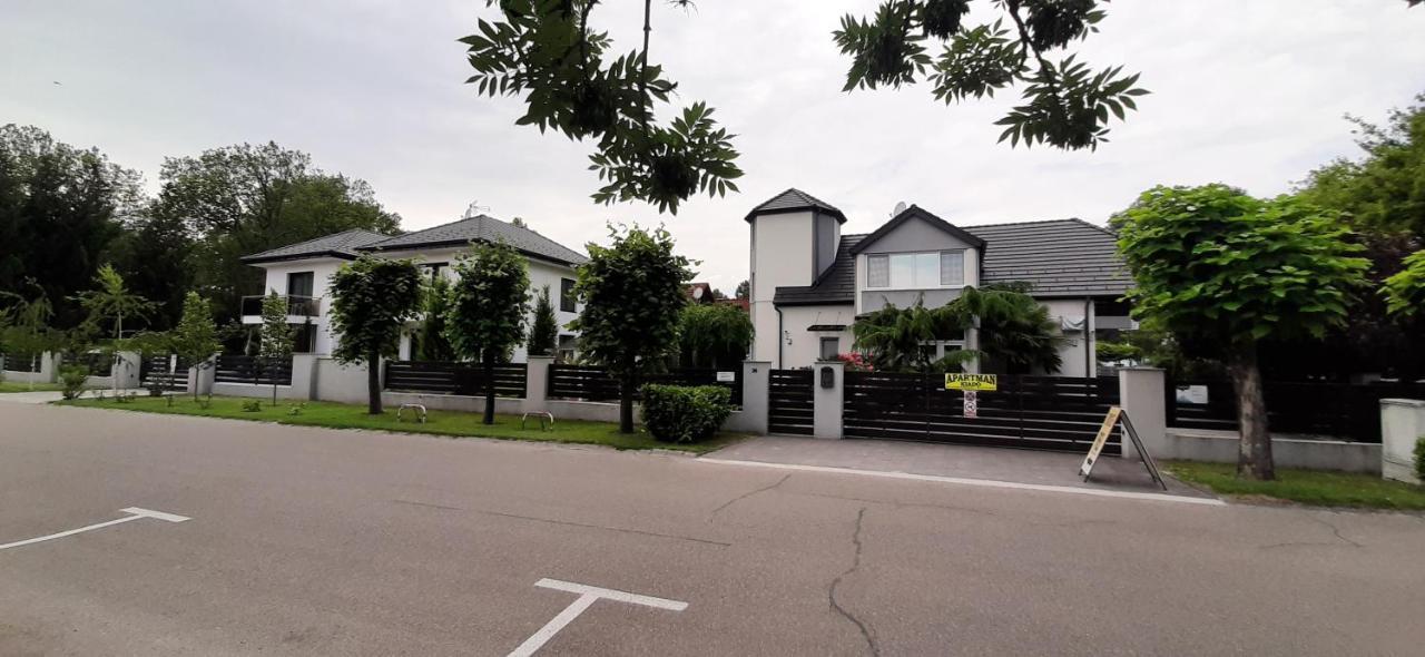 Ancsi Apartmanhaz Balatonlelle Eksteriør billede