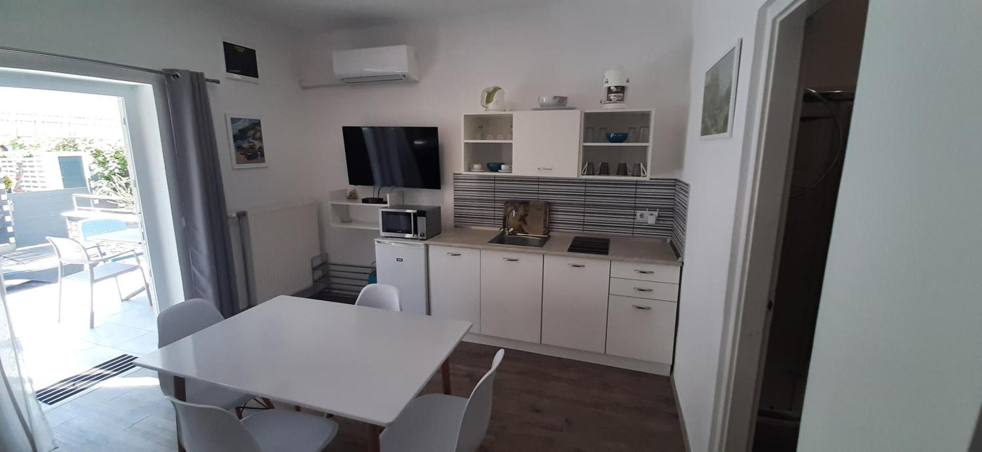 Ancsi Apartmanhaz Balatonlelle Eksteriør billede