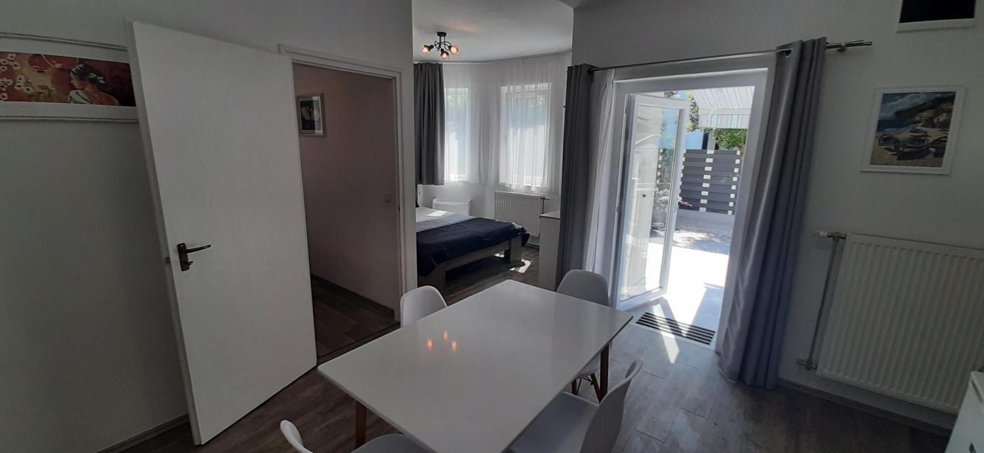 Ancsi Apartmanhaz Balatonlelle Eksteriør billede